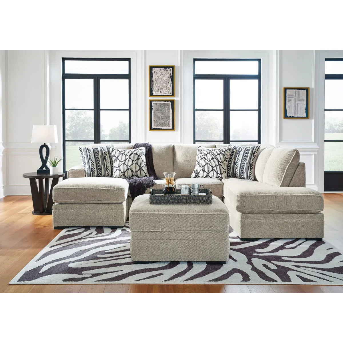 Calnita 2-Piece Sectional with Chaise