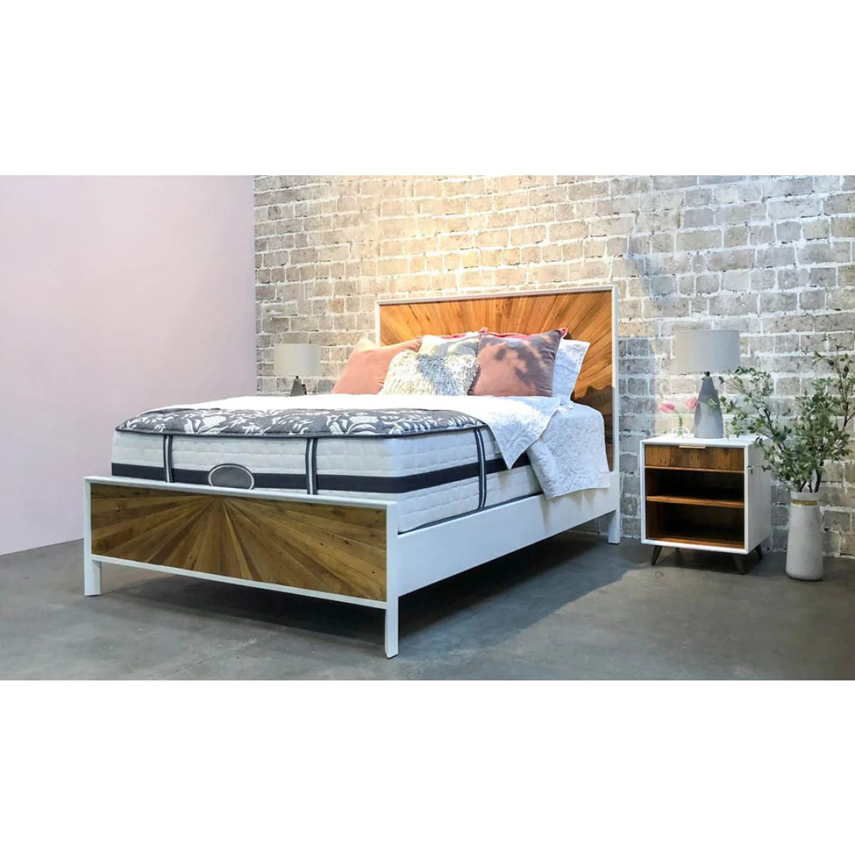 Casablanca King Bed