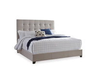 Dolante Queen Upholstered Bed