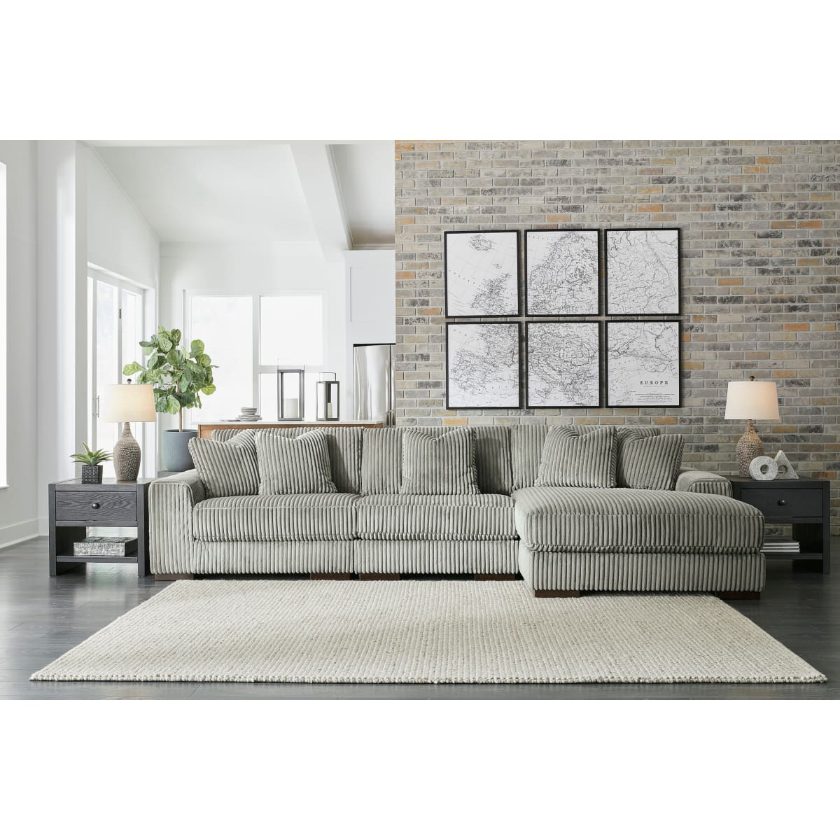Lindyn Fog 3-Piece Sectional with Chaise