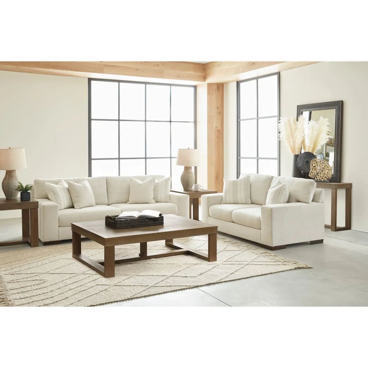 Maggie Loveseat